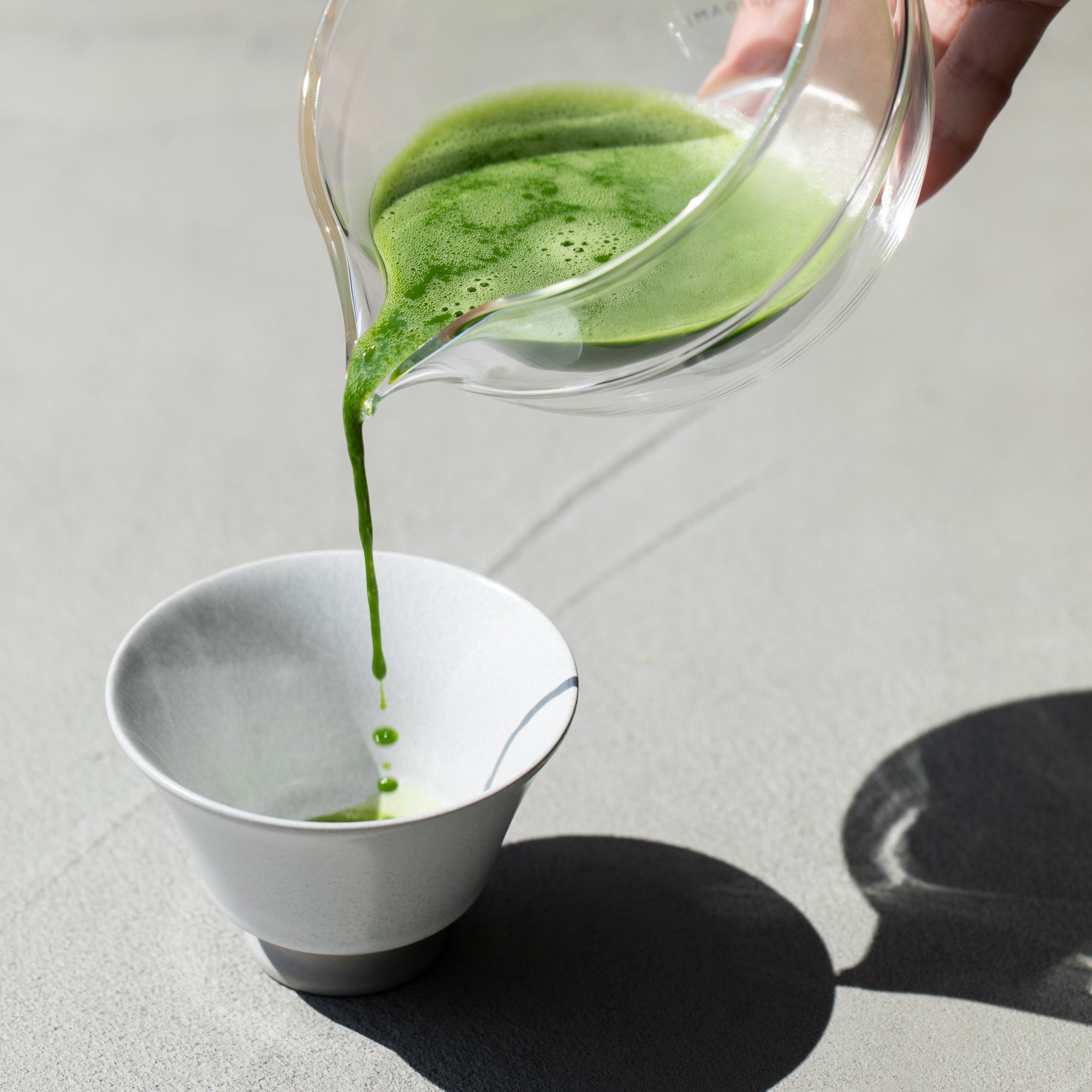 ORIGAMI Glass Katakuchi Matcha Bowl detail