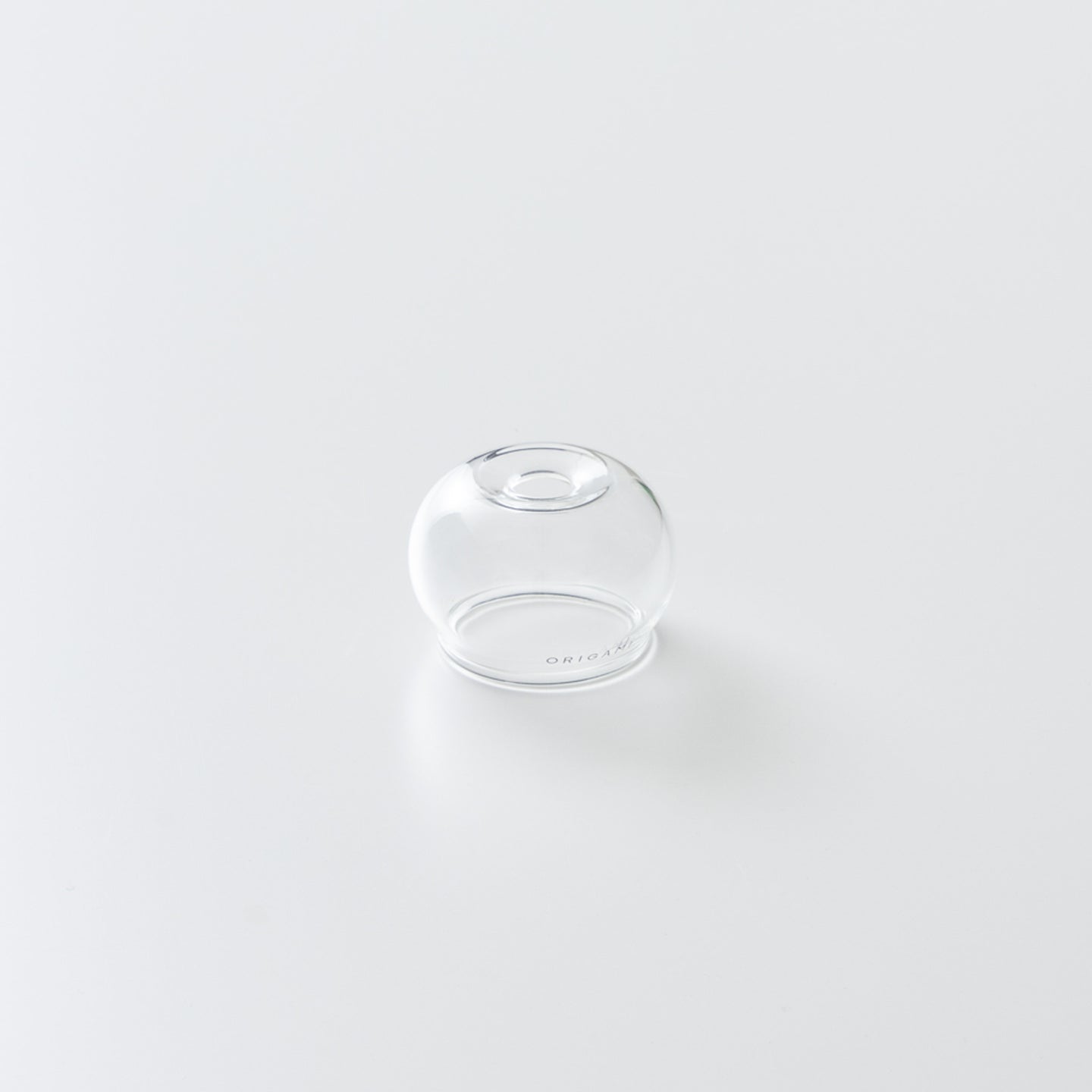 ORIGAMI glass chasen holder side view