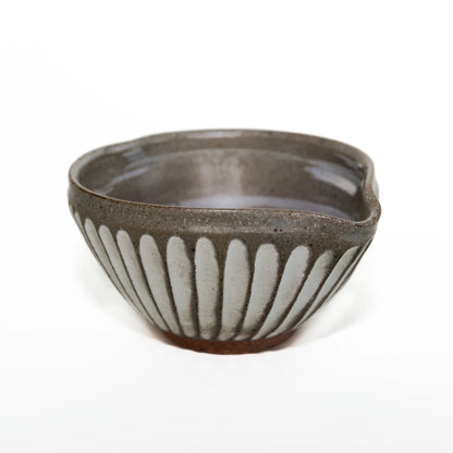 Hand-crafted Mino-yaki Matcha Bowl with Spout — Masamura